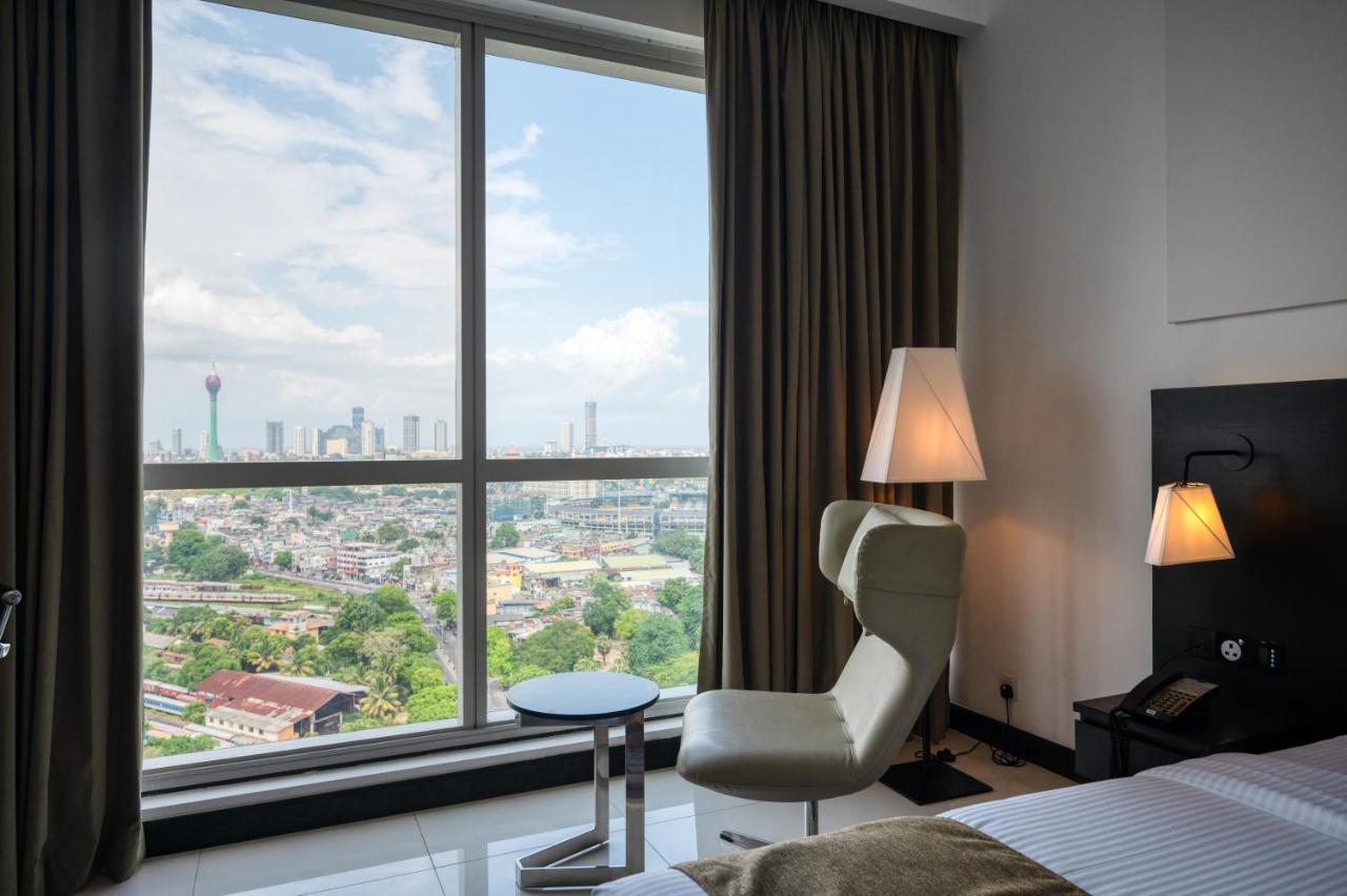 Orion City Hotel Colombo Exterior photo