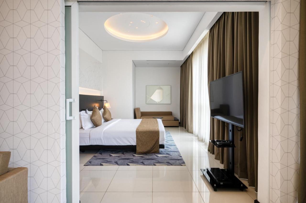 Orion City Hotel Colombo Exterior photo