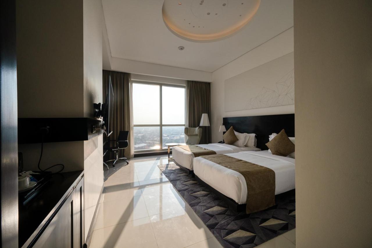 Orion City Hotel Colombo Exterior photo