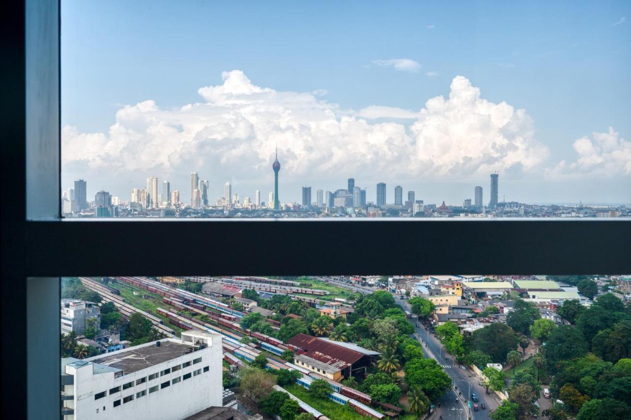 Orion City Hotel Colombo Exterior photo