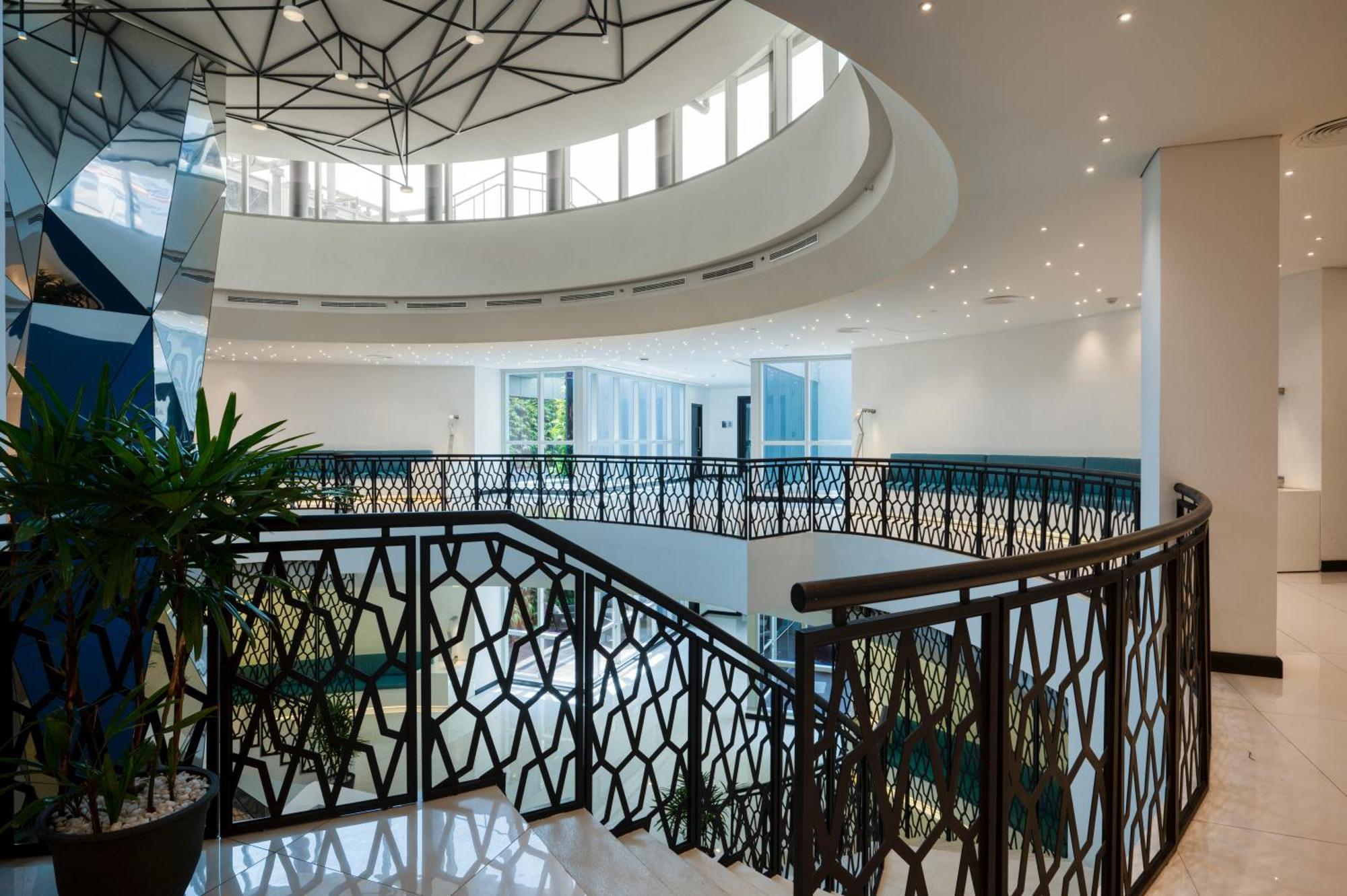 Orion City Hotel Colombo Exterior photo